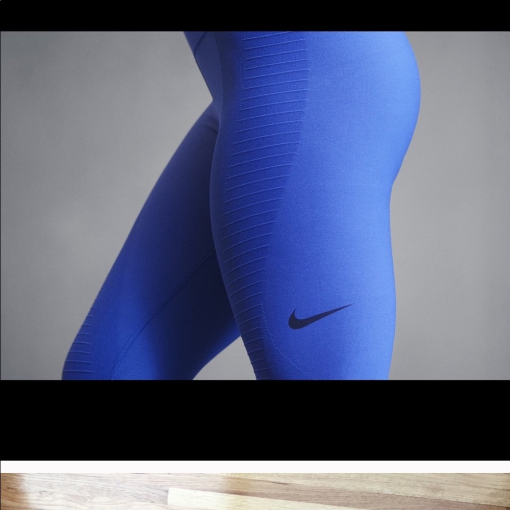Nike zone sculpt high waist leggings!